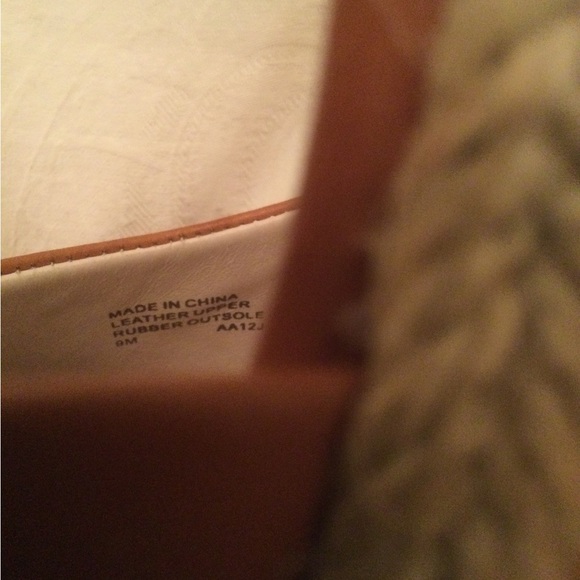 NIB Michael Michael Kors Axton leather two strap luggage wedge. Size 9. - Picture 10 of 12